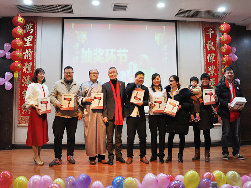 5ac1e1a04190a.jpg 幸运奖.jpg